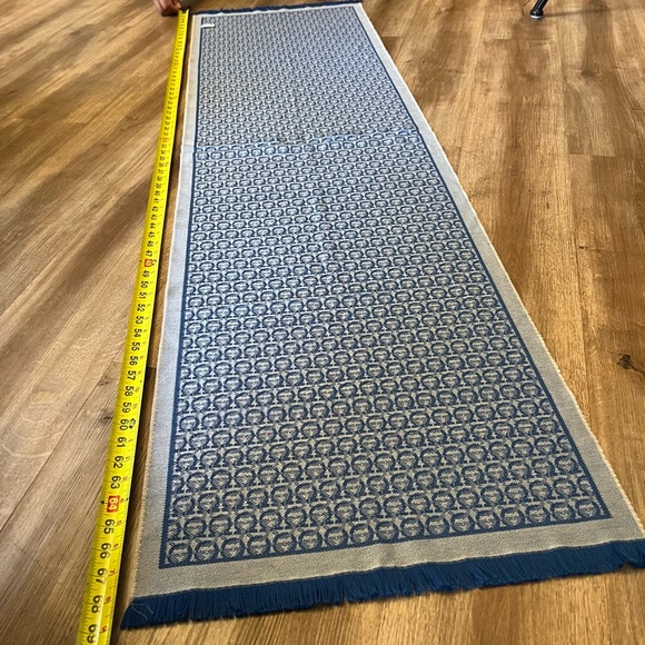 Salvatore Ferragamo Wool Scarf - Picture 11 of 14